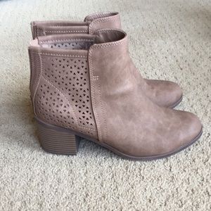 New Big Buddha Boots 8.5